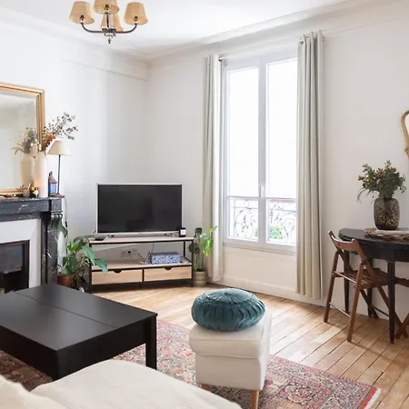 2p With Wifi Near Gobelins * París
